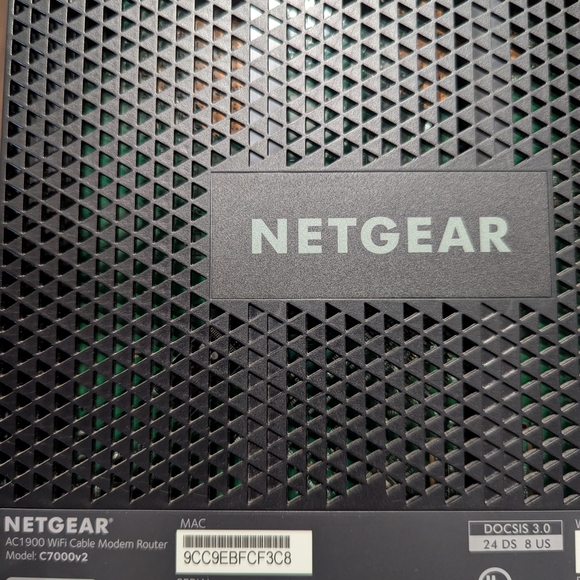 Netgear Nighthawk AC1900 Modem Router - Picture 5 of 10